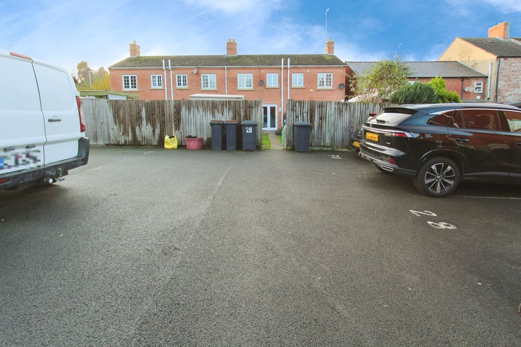 Additional image 16 of 2 bed town house for saleStation Road, Castle Donington, Castle Donington DE74