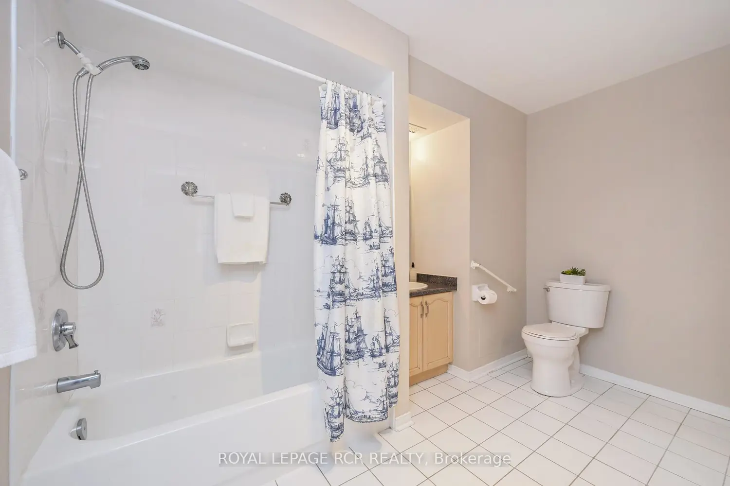 Additional image 13 of 247 King Street 115