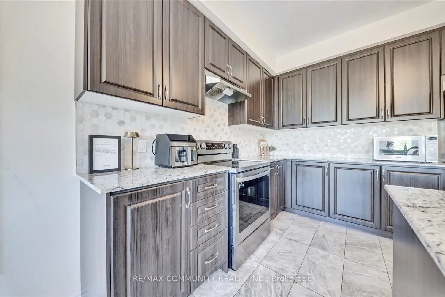 Additional image 8 of 150 Jonkman Boulevard