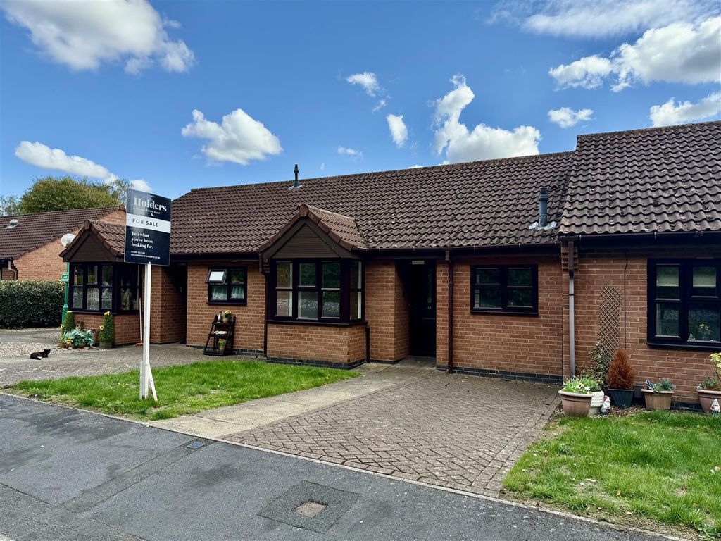 2 bed bungalow for saleWindleden Road, Loughborough LE11