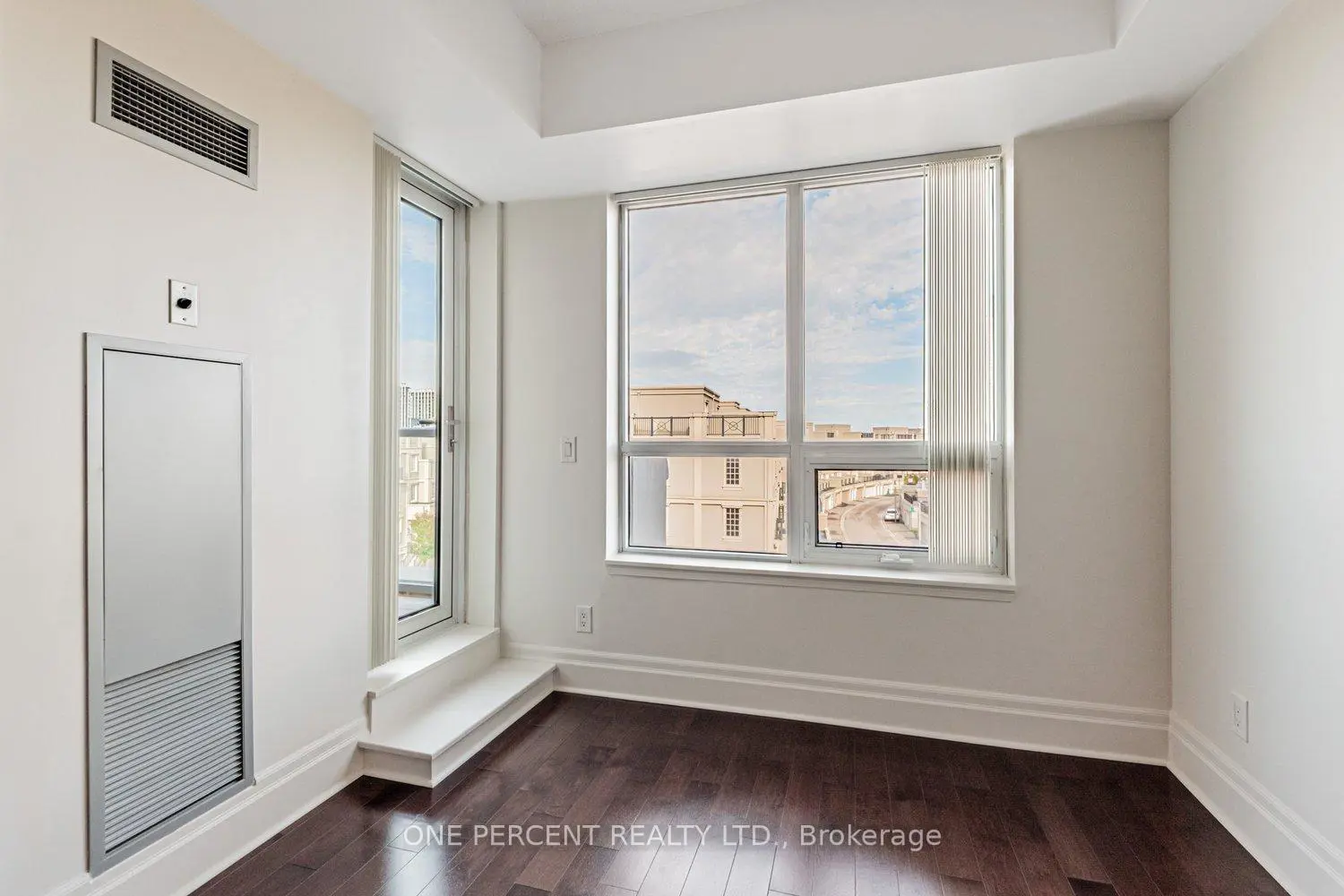 Additional image 7 of 21 Upper Duke Crescent 401