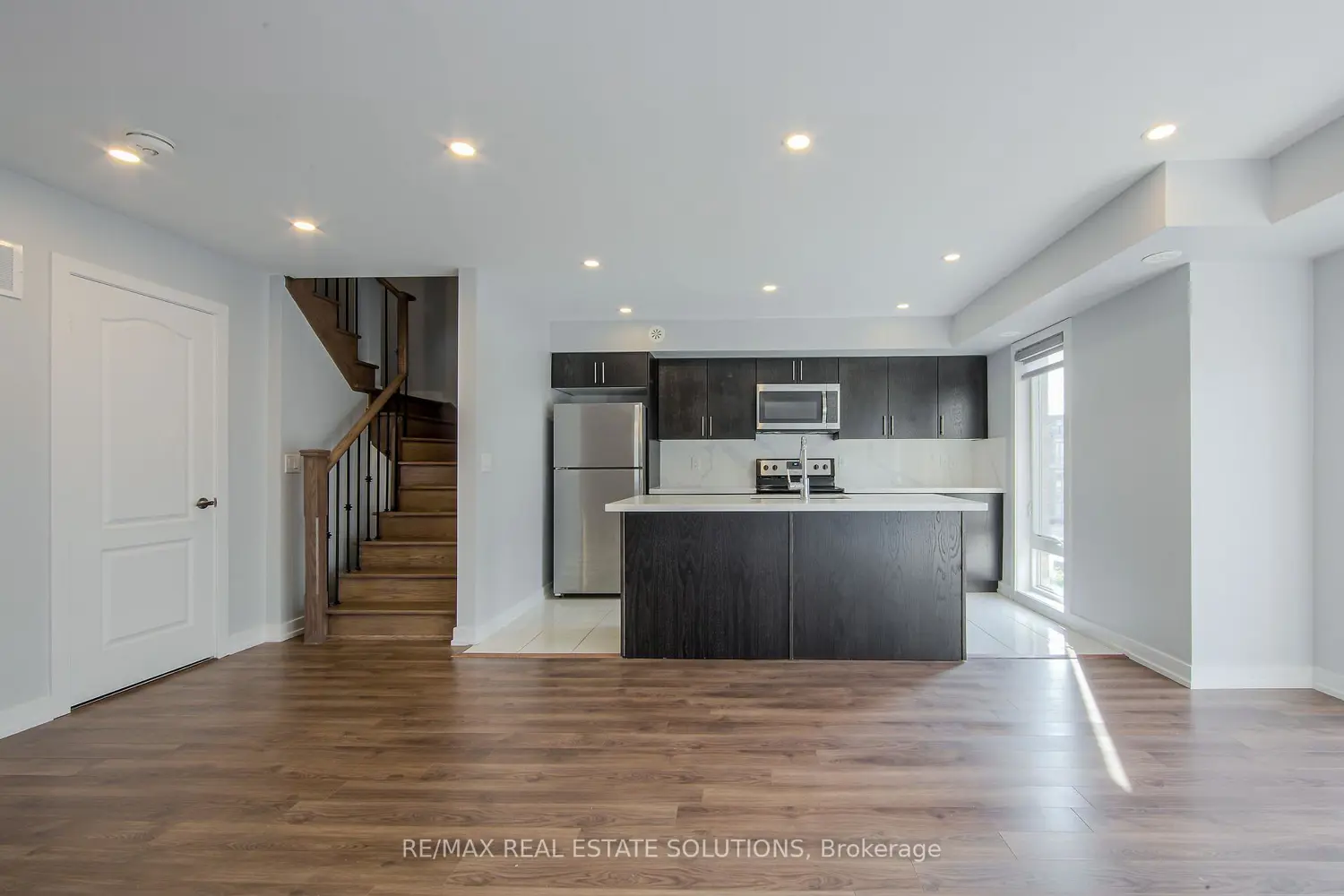 Additional image 3 of 30 Dunsheath Way 512