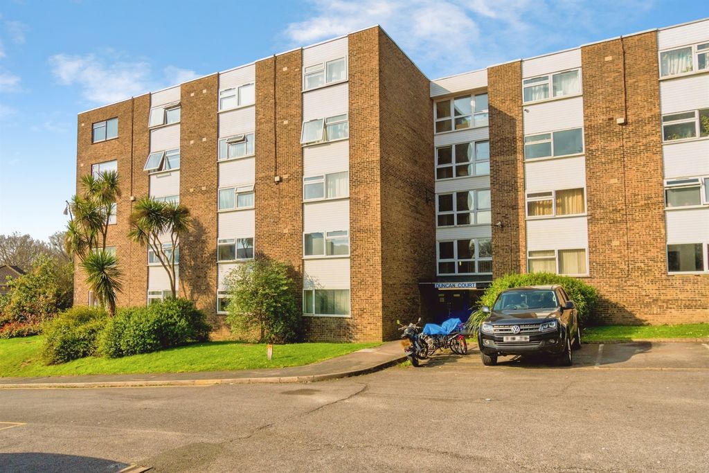 1 bed flat for saleAnson Drive, Southampton SO19