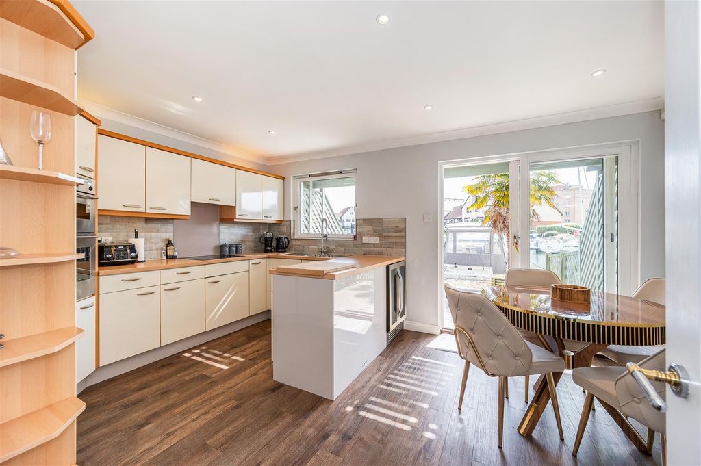Additional image 2 of 3 bed terraced house for saleBryher Island, Port Solent PO6