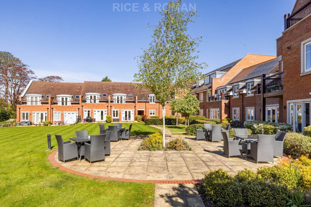 Additional image 16 of 2 bed flat for saleAcademy House, Wokingham RG40
