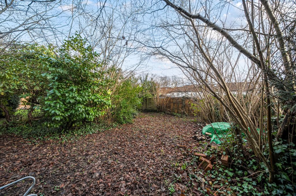 Additional image 14 of 4 bed semi-detached house for saleUplands Way, Highfield, Southampton, Hampshire SO17