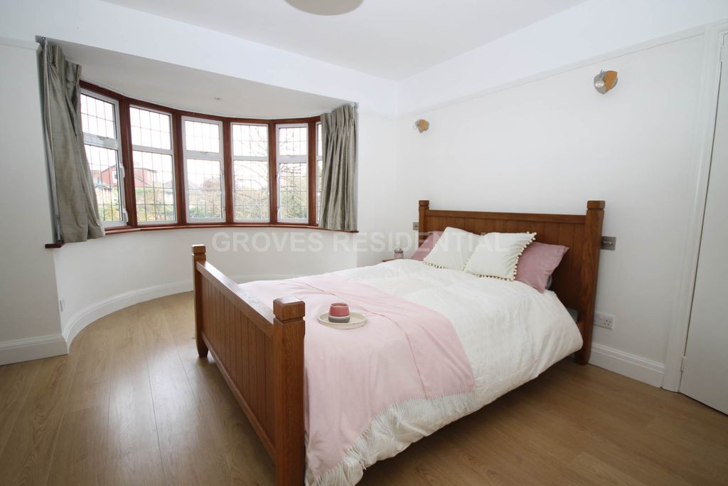 Additional image 11 of 5 bed semi-detached house for saleMayfair Avenue, Worcester Park KT4