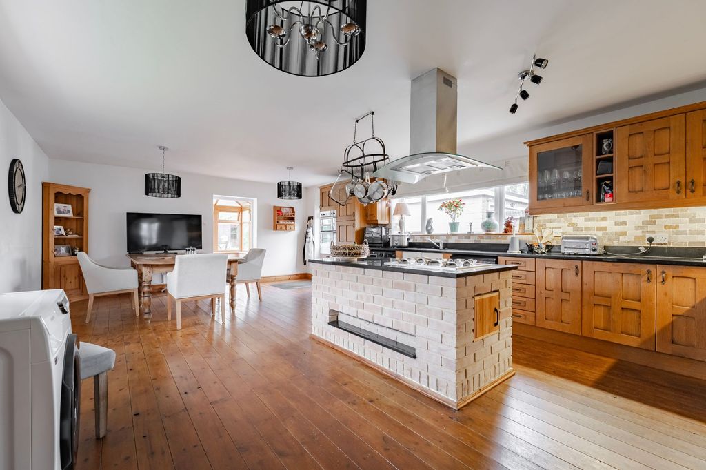 Additional image 2 of 4 bed detached bungalow for saleBellrope Lane, Wymondham NR18