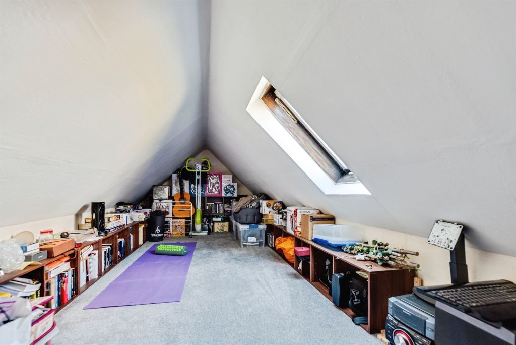 Additional image 11 of 2 bed property for saleCampden Close, Witney OX28