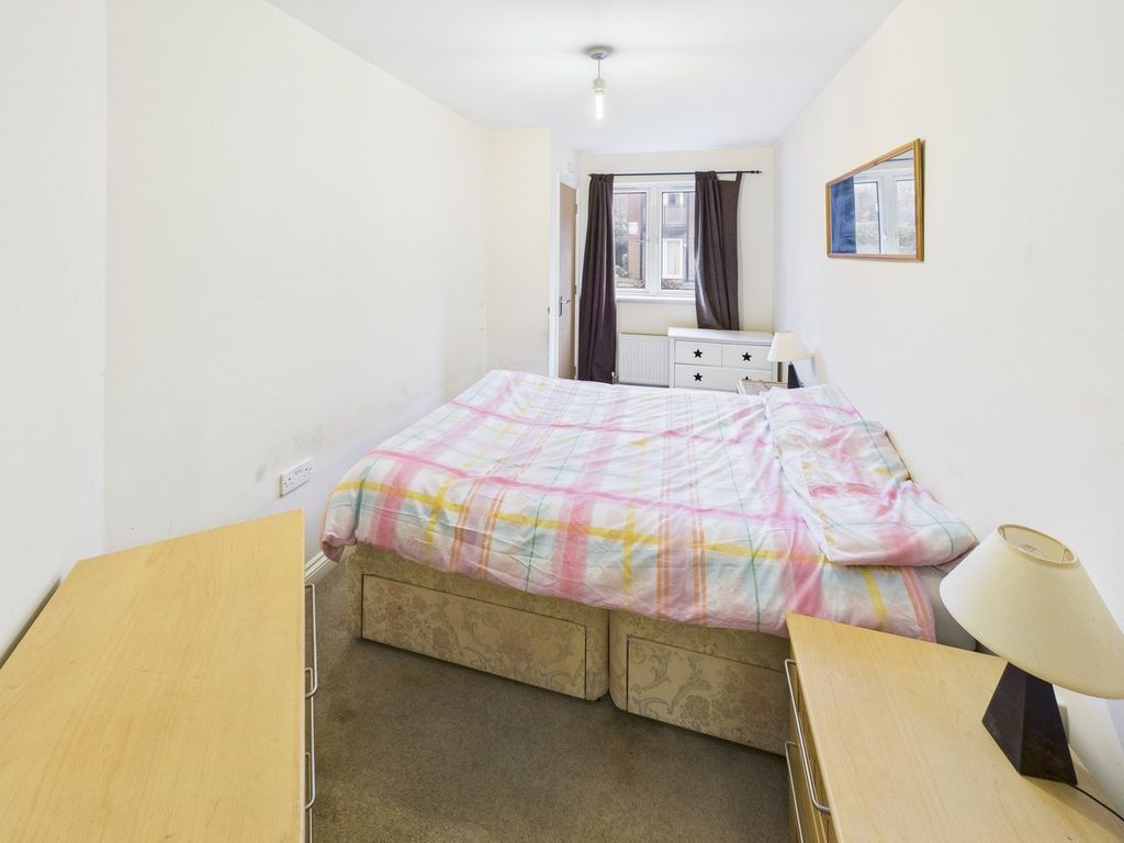 Additional image 7 of 2 bed flat for saleProvidence Hill, Bursledon, Southampton SO31