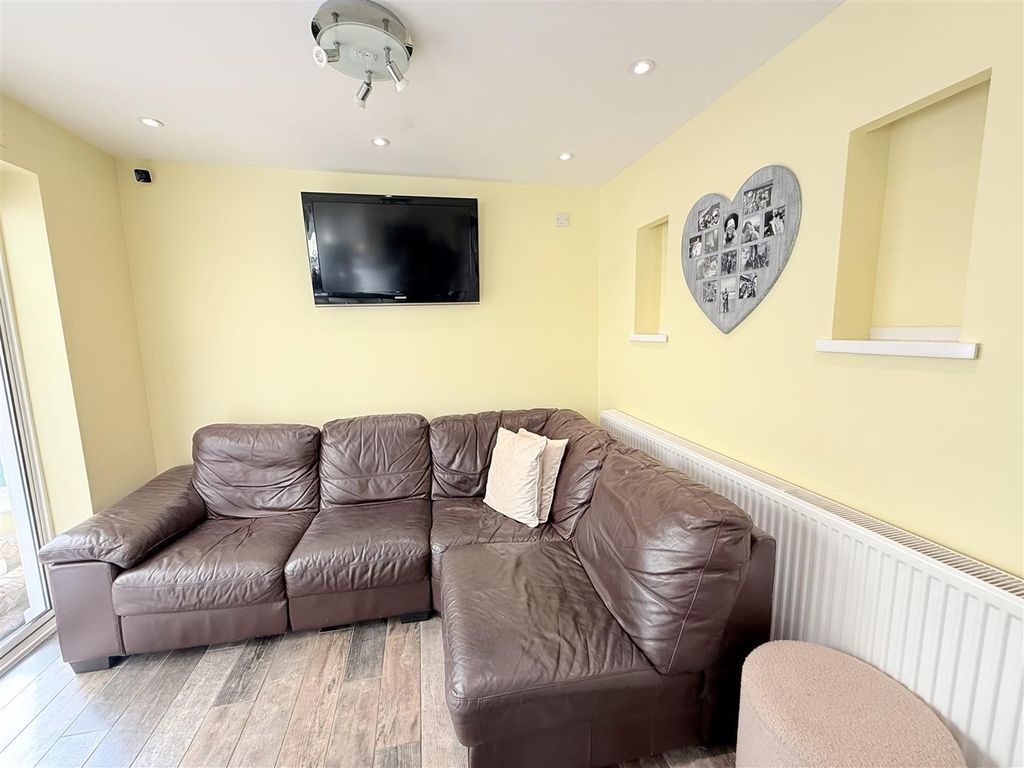 Additional image 10 of 4 bed detached house for saleBurnham Drive, Whetstone, Leicester LE8