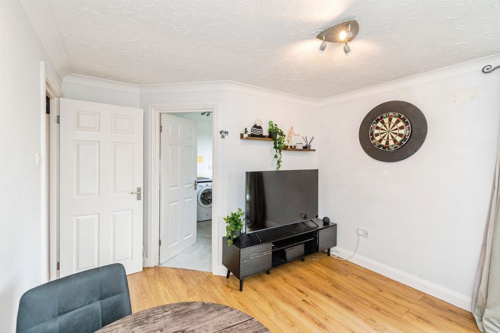 Additional image 5 of 1 bed flat for saleWestridge Road, Southampton SO17