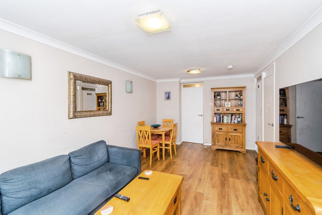 Additional image 4 of 3 bed terraced house for saleHyde Close, Shirley, Southampton, Hampshire SO15