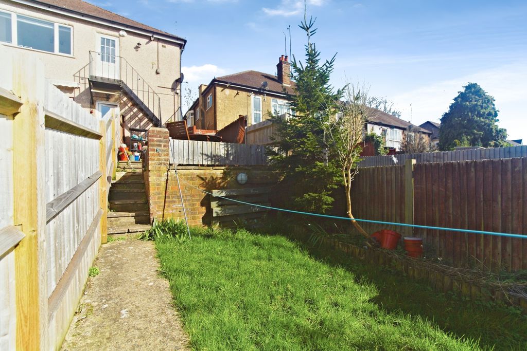 Additional image 15 of 2 bed maisonette for saleGodstone Road, Whyteleafe CR3