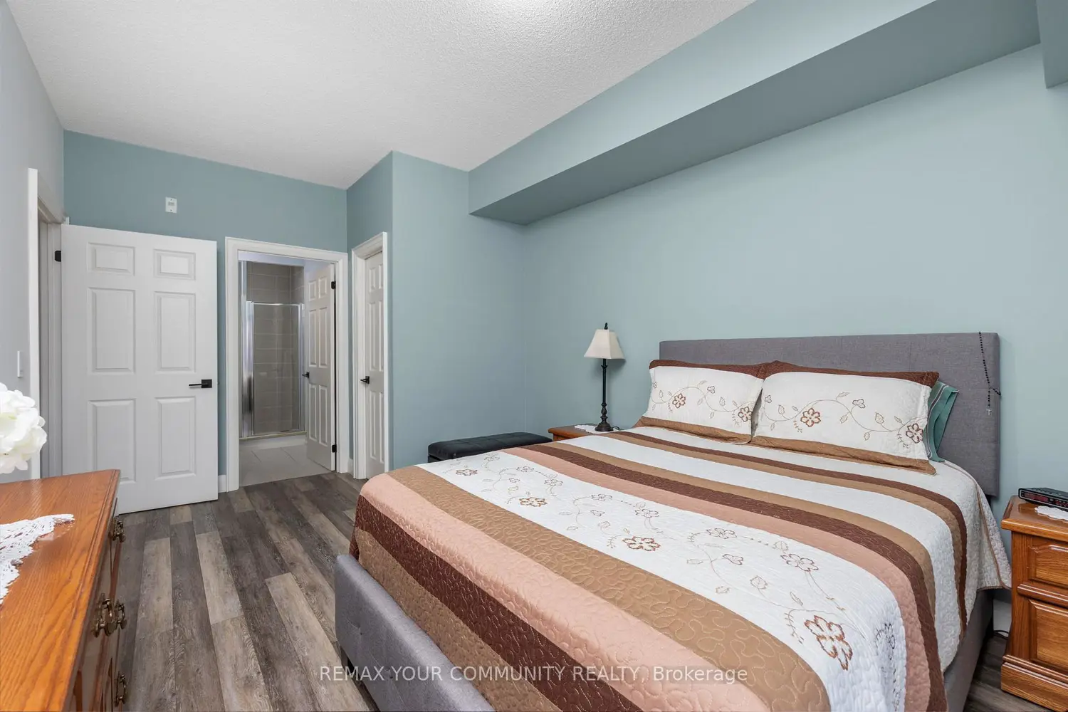 Additional image 15 of 9973 Keele Street 202