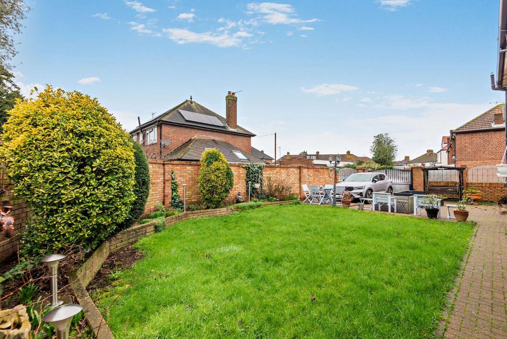 Additional image 6 of 4 bed detached house for saleClockhouse Lane, Ashford TW15