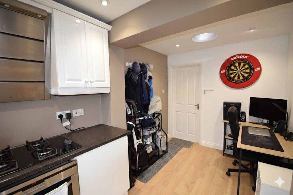 Additional image 9 of 1 bed detached house for saleTesimond Drive, Yateley, Hampshire GU46