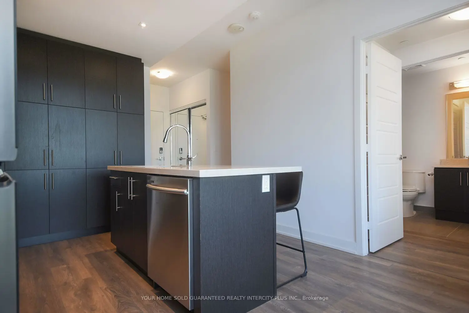 Additional image 8 of 375 Sea Ray Avenue 309