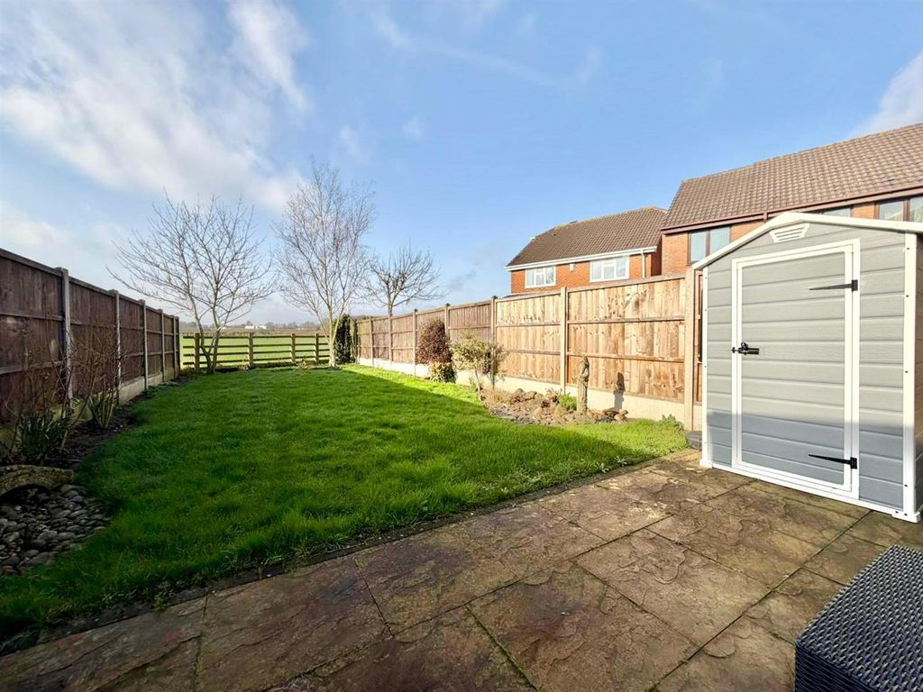 Additional image 2 of 3 bed semi-detached house for saleGreylag Close, Whetstone, Leicester LE8