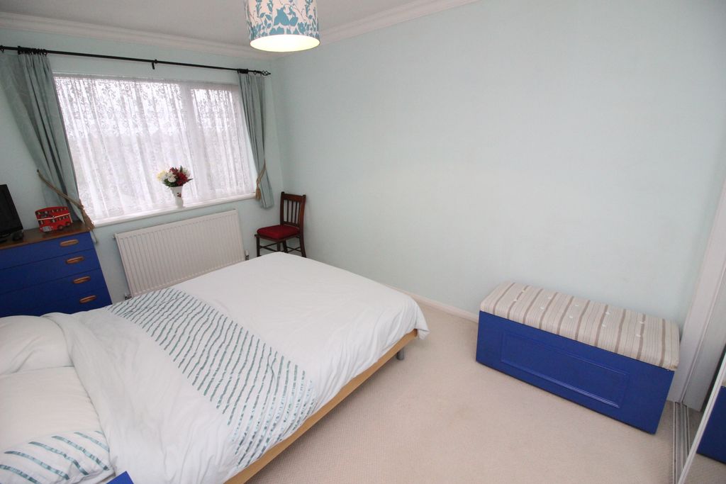 Additional image 5 of 3 bed semi-detached house for saleBurnham Drive, Worcester Park KT4