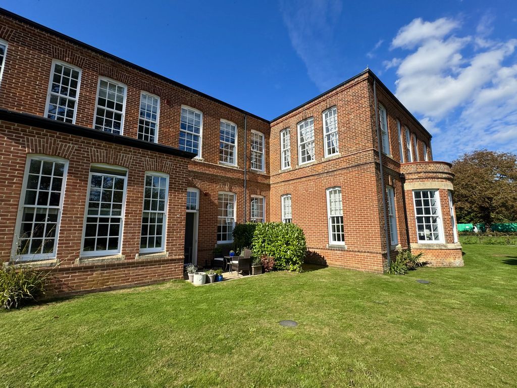 Additional image 17 of 2 bed flat for saleWhitecroft Park, Newport PO30