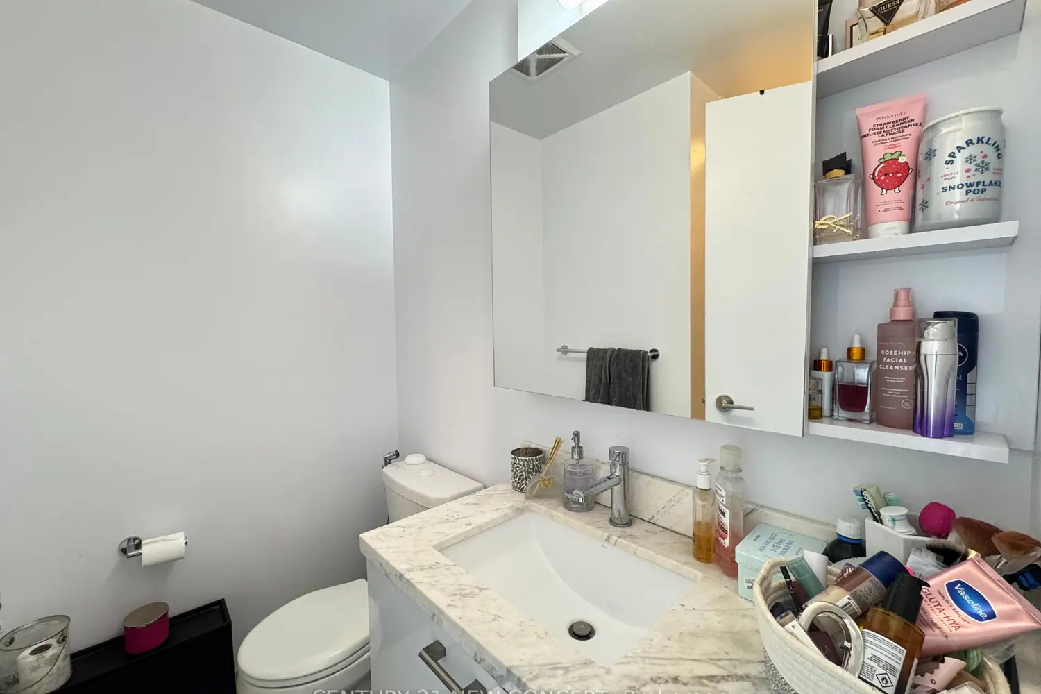 Additional image 9 of 2221 Yonge Street 4206