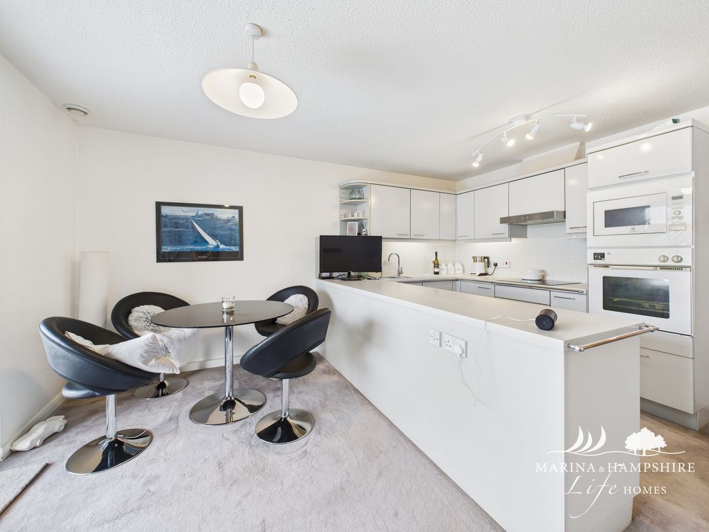 Additional image 6 of 3 bed town house for saleCadgwith Place, Port Solent, Portsmouth PO6