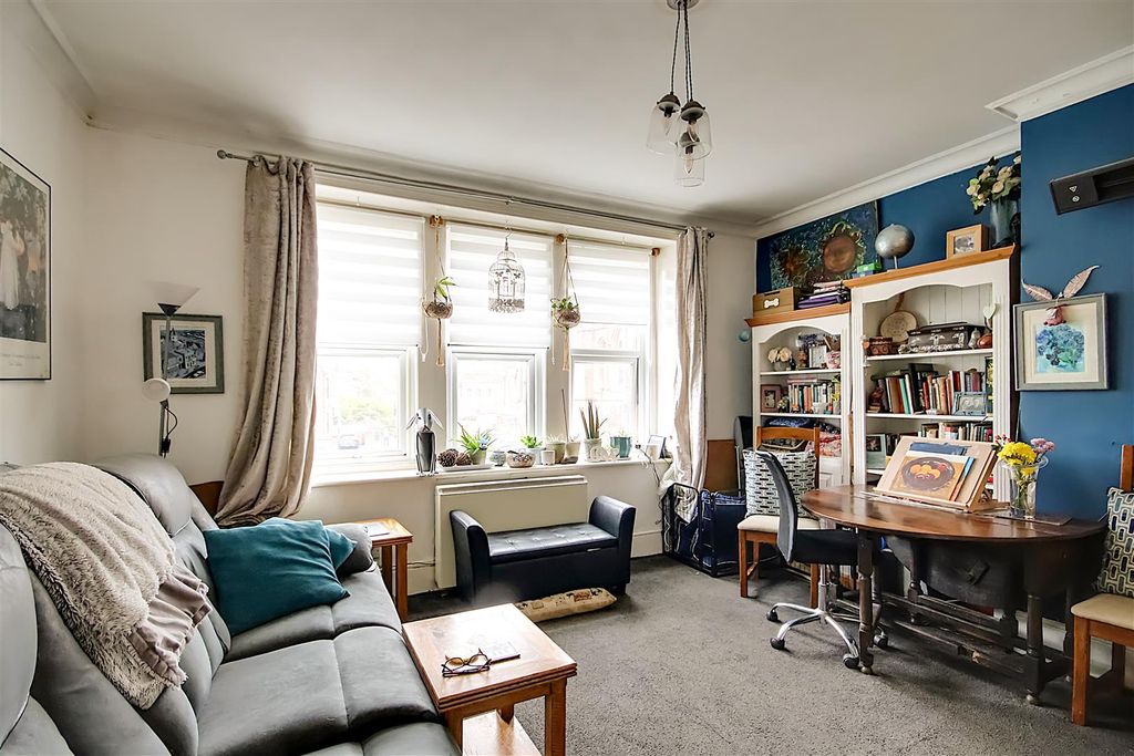 Additional image 2 of 1 bed flat for saleShelley Road, Worthing BN11