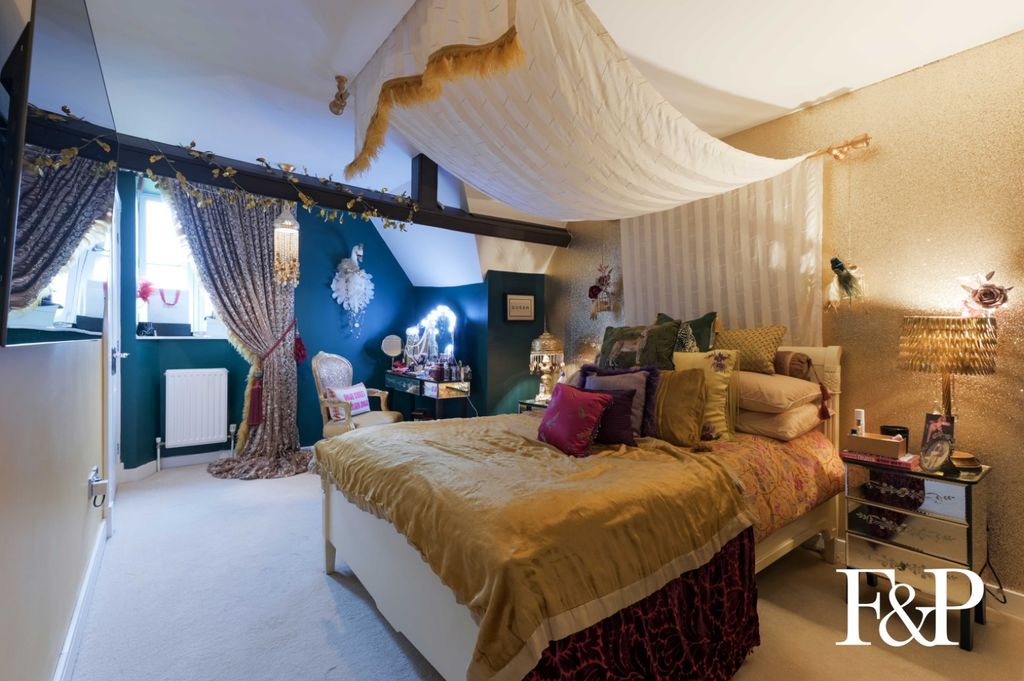 Additional image 8 of 3 bed flat for saleLongbourn, Windsor SL4