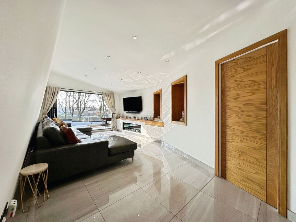 Additional image 12 of 4 bed detached house for saleCheswell Close, Compton, Wolverhampton WV6