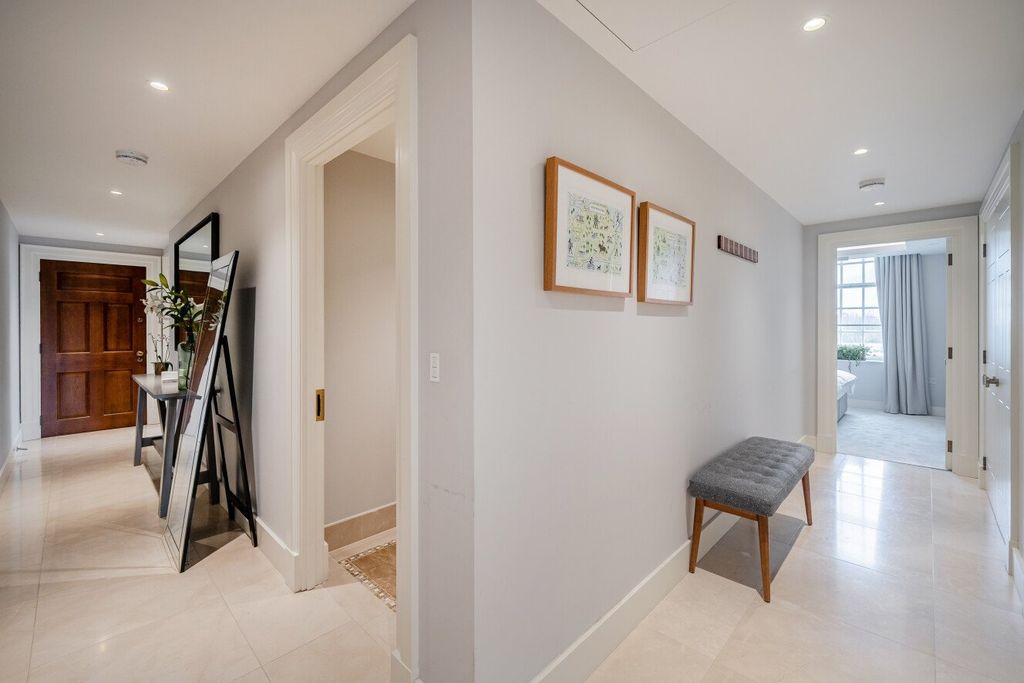 Additional image 8 of 2 bed flat for saleRichmond Hill, Richmond TW10