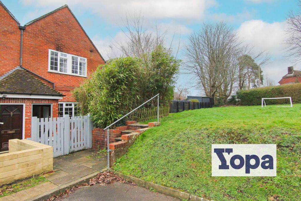 Additional image 2 of 2 bed maisonette for saleSeagarth Lane, Southampton SO16