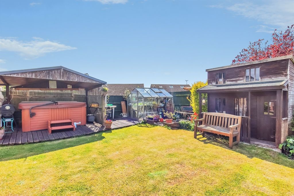 Additional image 20 of 3 bed detached bungalow for saleWelland View Road, Cottingham, Market Harborough LE16
