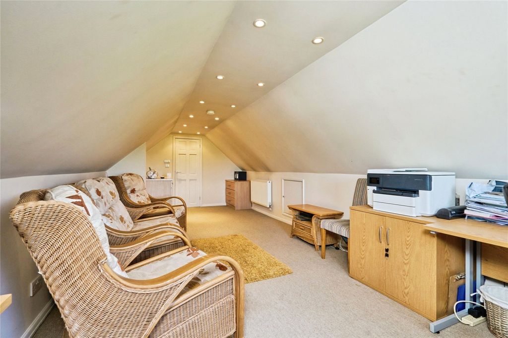 Additional image 20 of 4 bed detached house for saleHorsebridge Hill, Newport, Isle Of Wight PO30