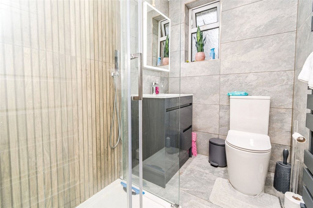 Additional image 21 of 3 bed semi-detached house for saleOsborne Road South, Southampton, Hampshire SO17