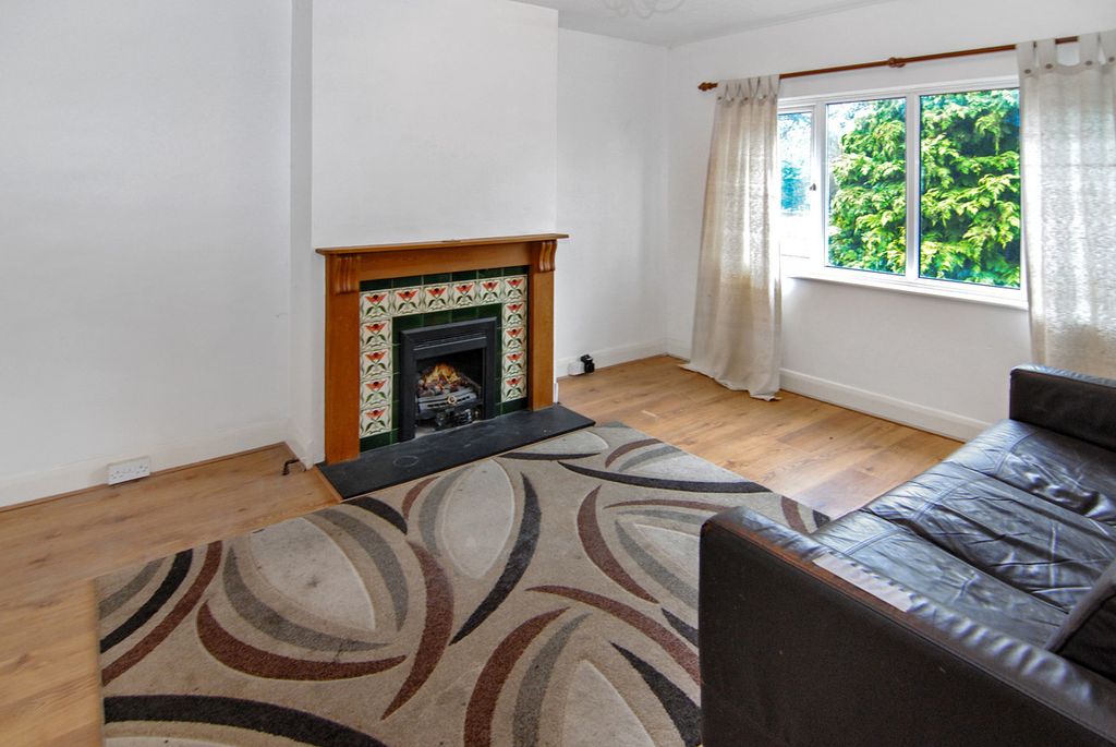 Additional image 3 of 2 bed maisonette for saleGodstone Road, Whyteleafe CR3