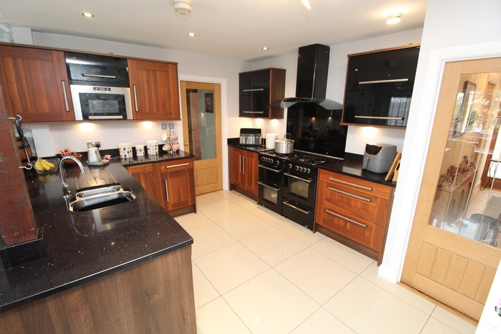 Additional image 11 of 6 bed detached house for saleDunton Road, Broughton Astley, Leicester LE9