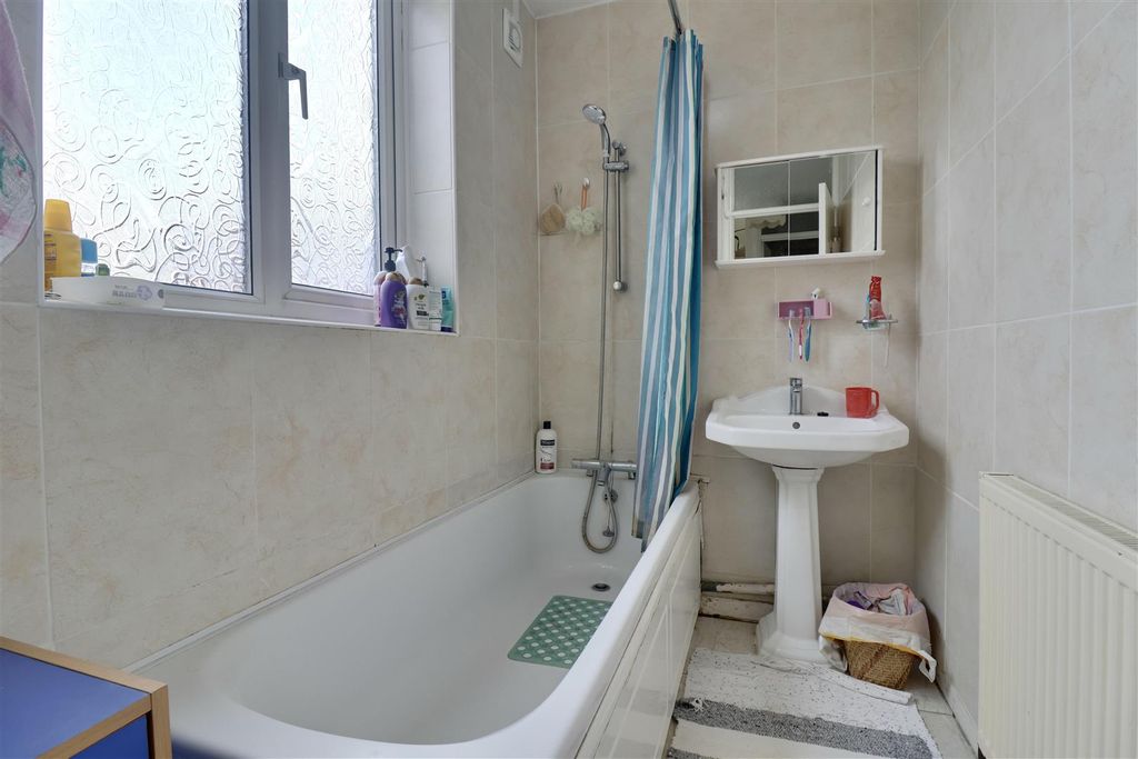 Additional image 10 of 3 bed semi-detached house for saleDeal Road, Portsmouth PO6