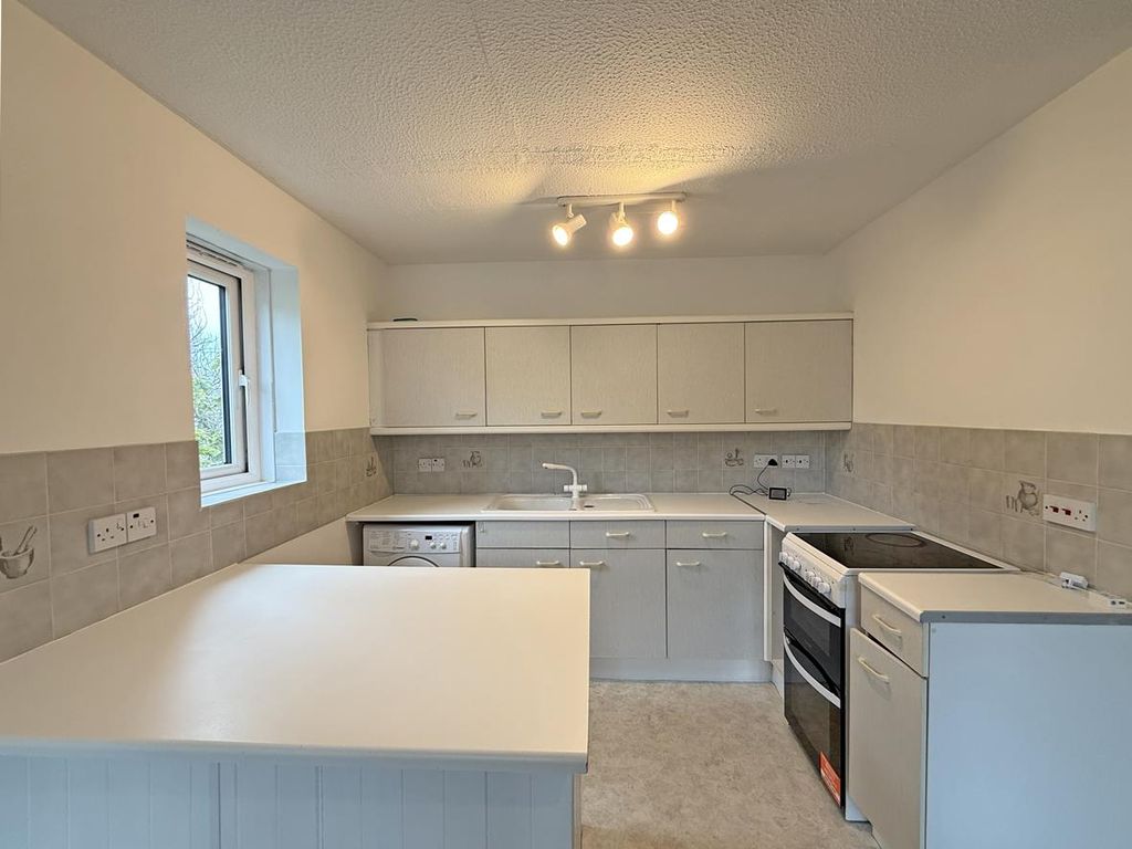 Additional image 3 of 1 bed flat for salePinewood Drive, Woolwell, Plymouth PL6