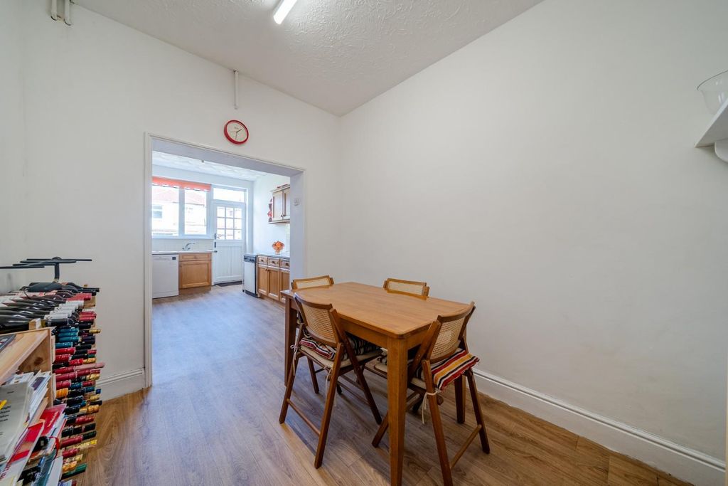 Additional image 9 of 3 bed property for saleOphir Road, Portsmouth PO2