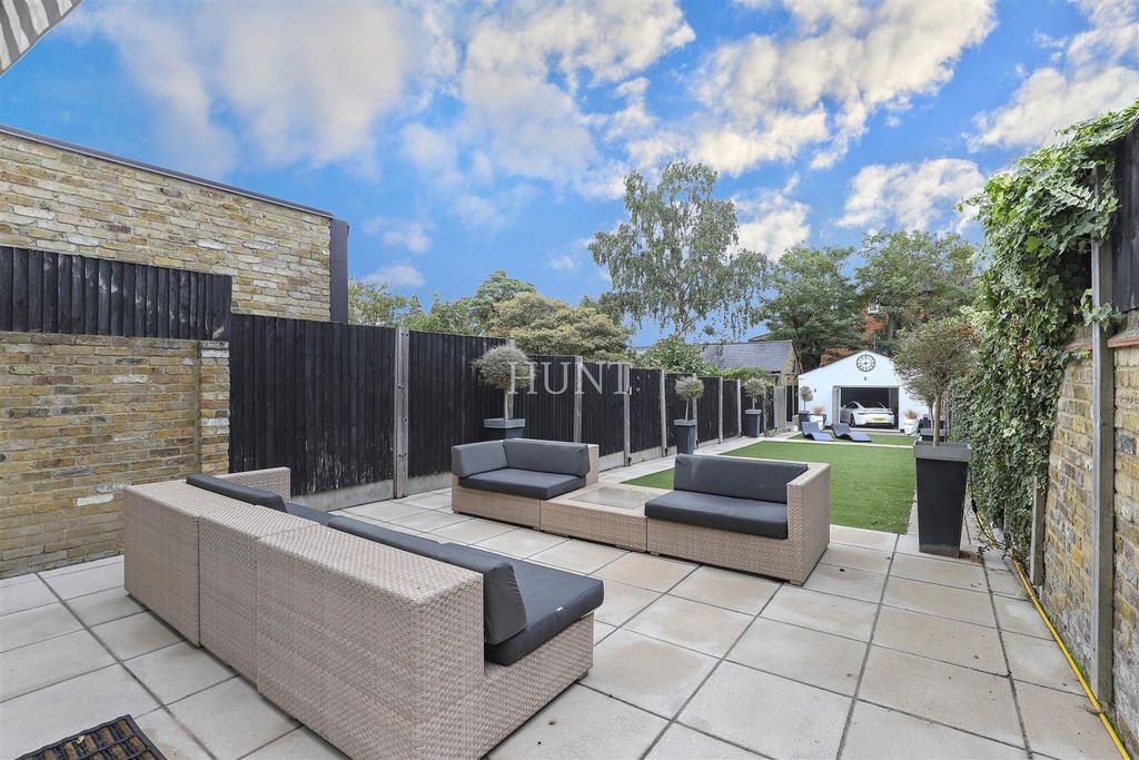 Additional image 35 of 5 bed terraced house for saleBroomhill Road, Woodford Green IG8