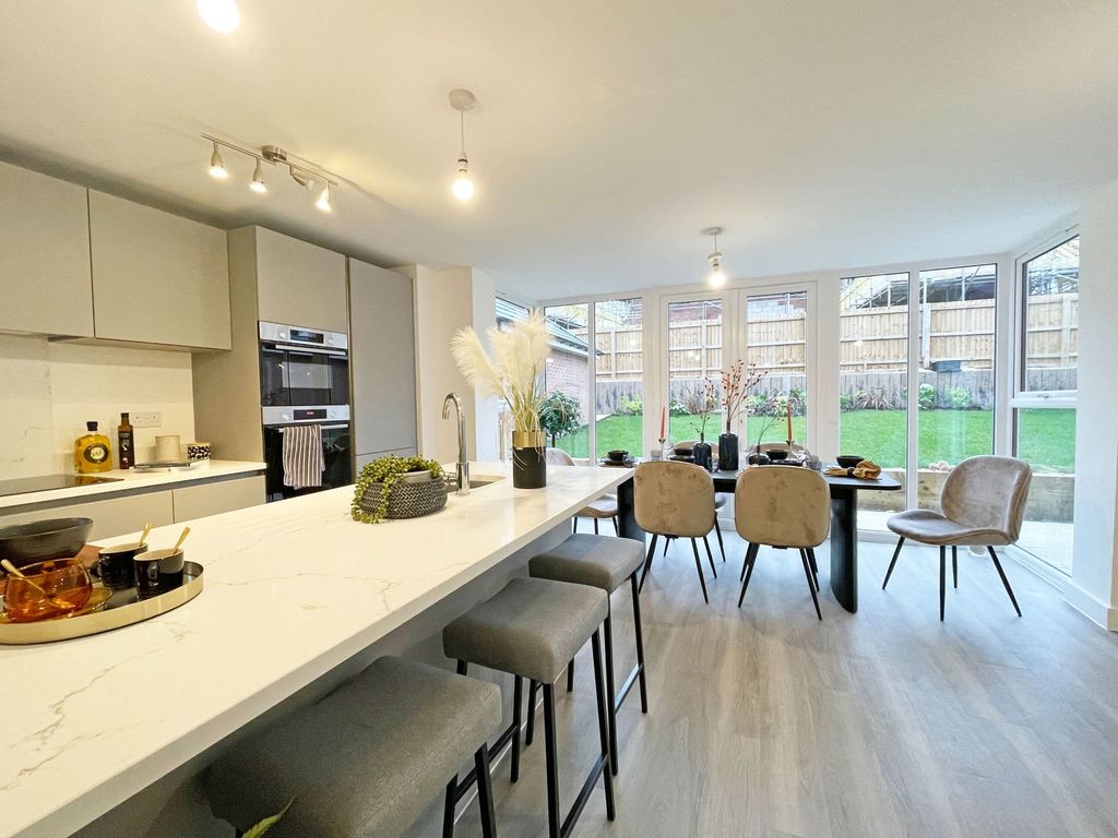 4 bed detached house for salePlot 62, Brookfields Development, Fleckney LE8 photo 5