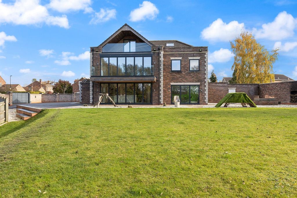 Additional image 40 of 5 bed detached house for saleThe Village, Earswick, York YO32