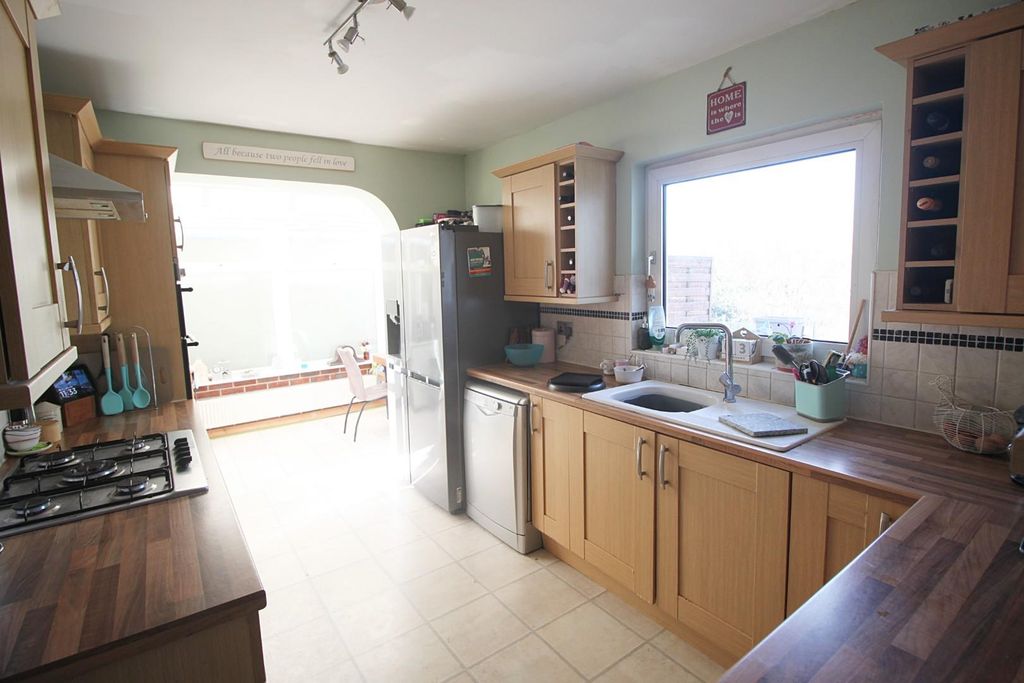 Additional image 4 of 3 bed detached bungalow for saleFirtree Way, Southampton SO19