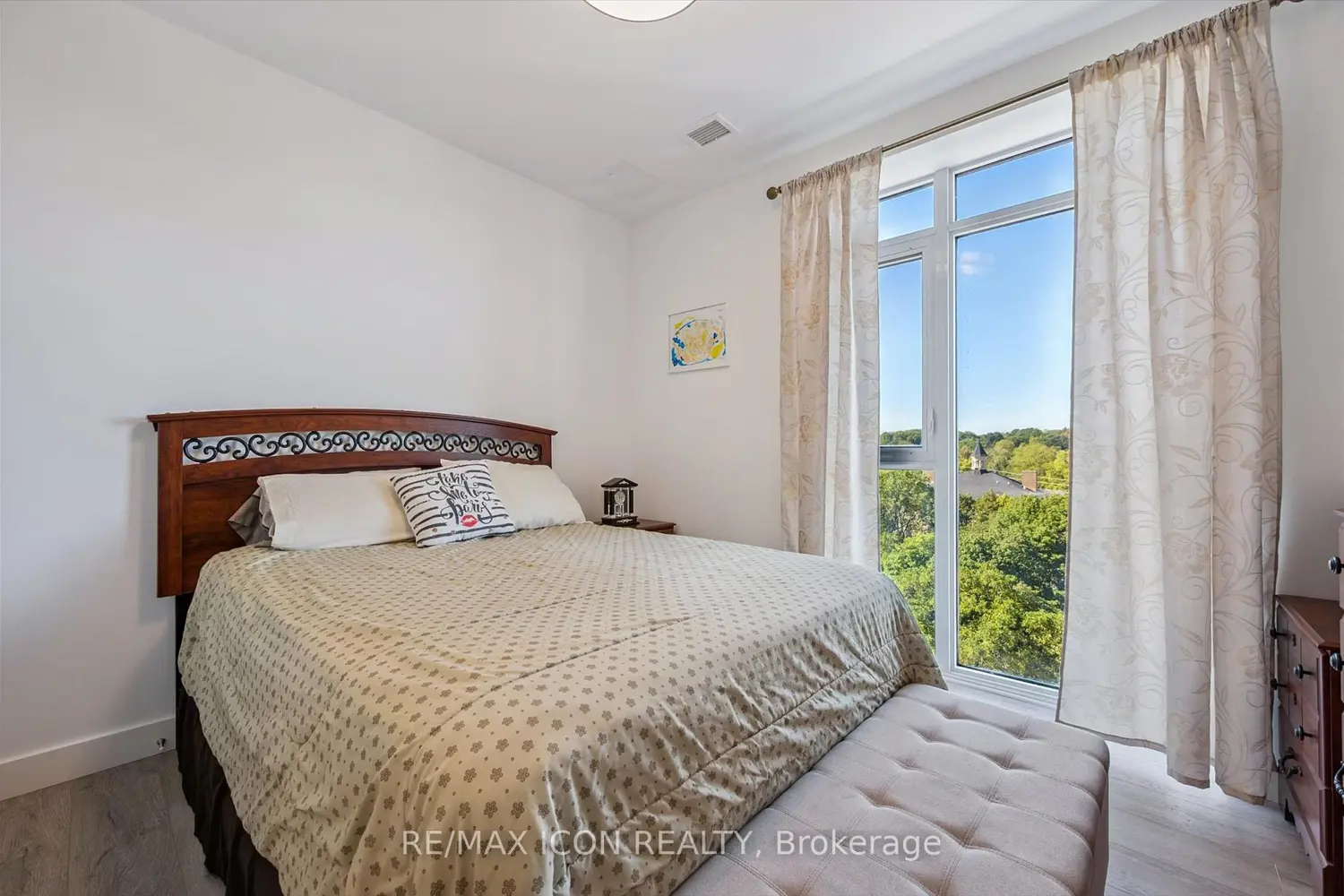 Additional image 12 of 15 Glebe Street 902