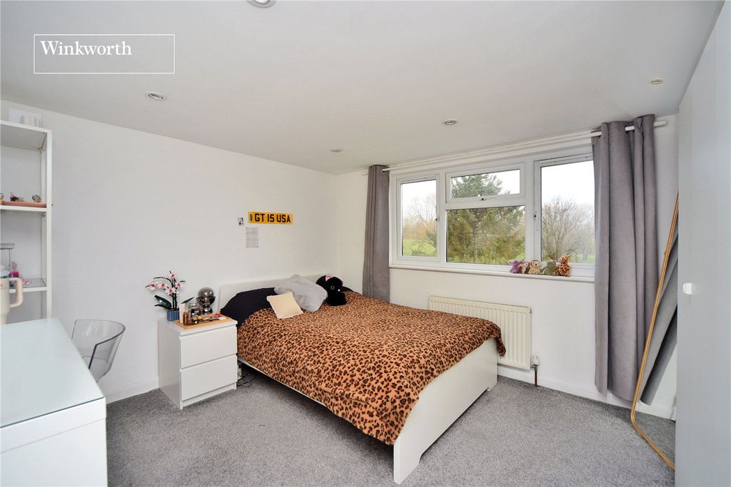 Additional image 8 of 5 bed semi-detached house for saleSt. Clair Drive, Worcester Park KT4
