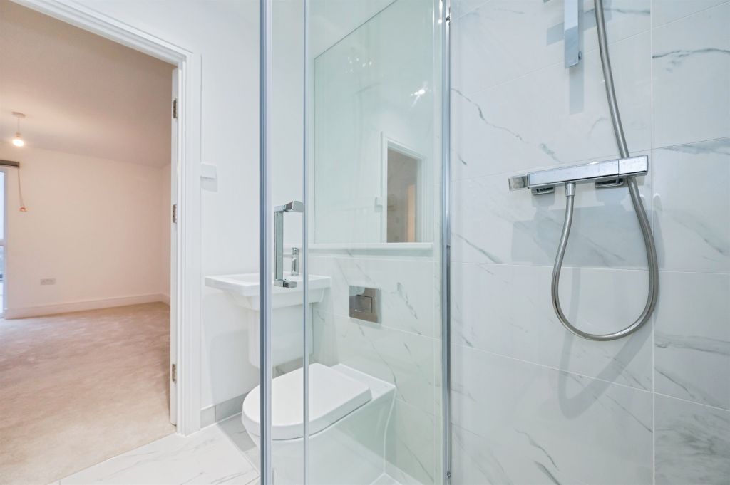 Additional image 11 of 2 bed flat for saleMeridian Way, Southampton SO14