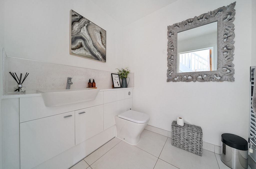 Additional image 24 of 5 bed detached house for saleDowles Barn Close, Barkham, Wokingham RG41