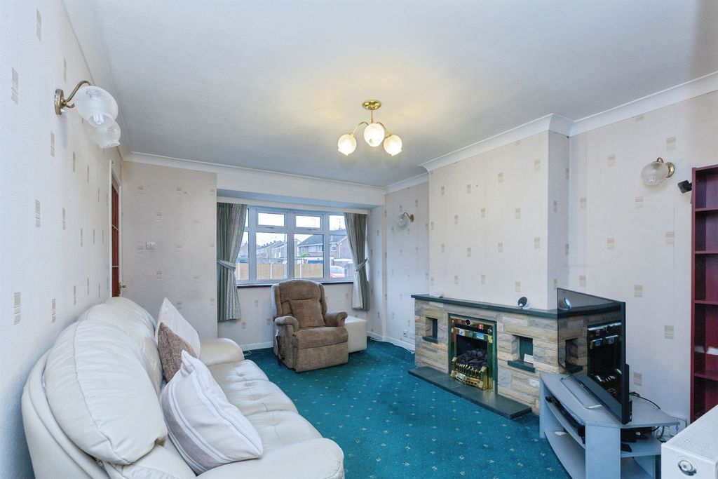 Additional image 2 of 3 bed semi-detached house for saleCawsand Road, Wigston LE18