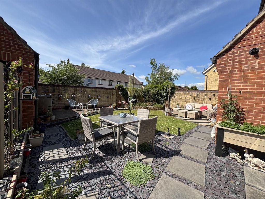 Additional image 16 of 4 bed detached house for saleHine Close, Gillingham SP8